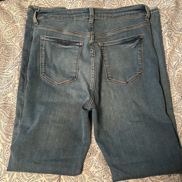 Forever 21 high waisted blue jeans - Picture 3 of 3